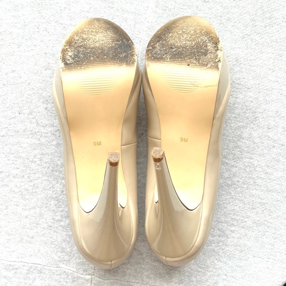 GUESS PUMP HEELS - Picture 4 of 4